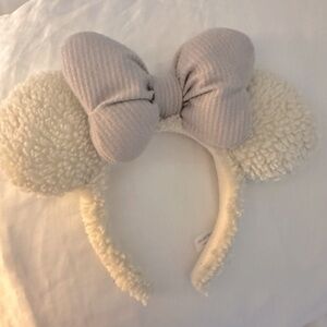 Tokyo Disney Resort White Minnie Ears HeadBand Fluffy